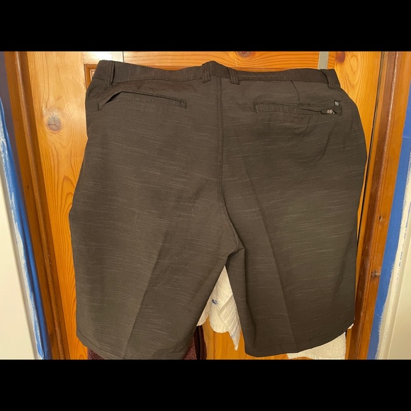 NWOT BURNSIDE Shorts Black Men’s Size 36 Never Worn Perfect Condition - Picture 4 of 6